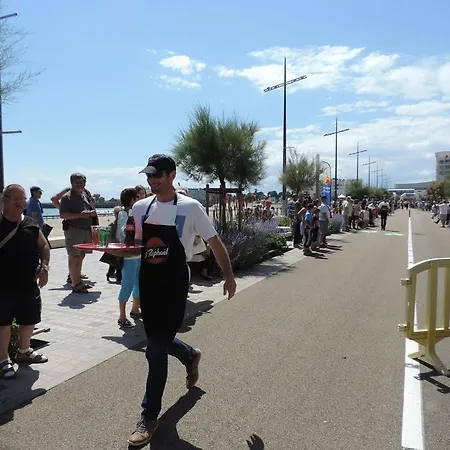 Du Commerce 2* Les Sables-dʼOlonne